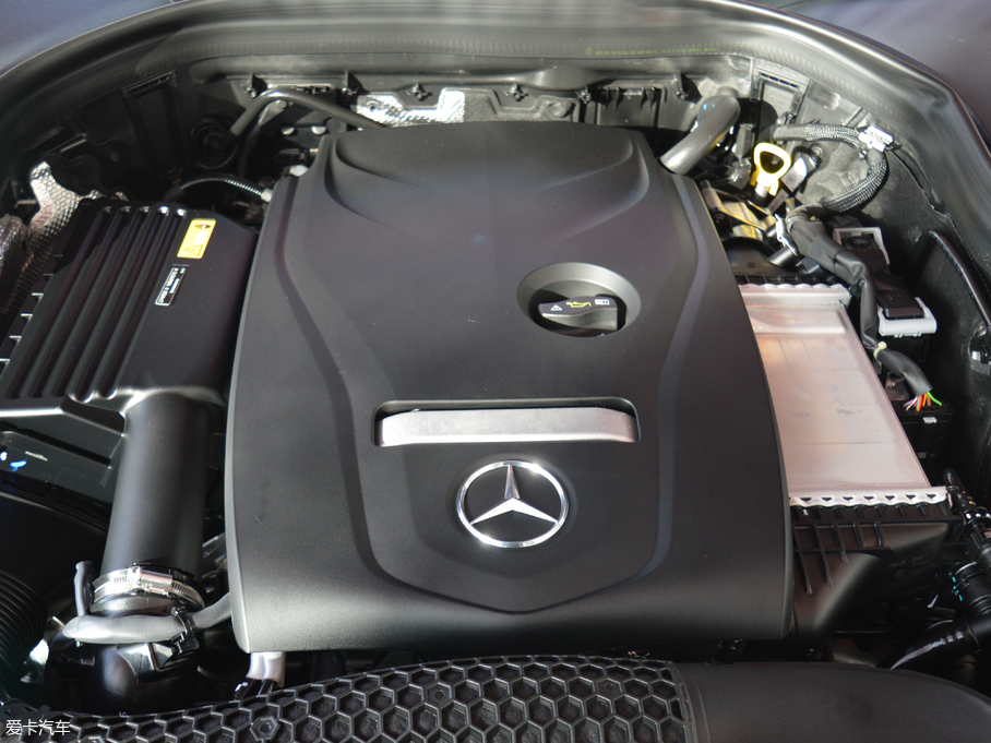 2018YGLC GLC 200 4MATIC