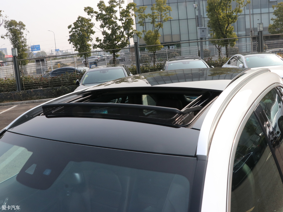 2018YGLC GLC 300 4MATIC Ӹ