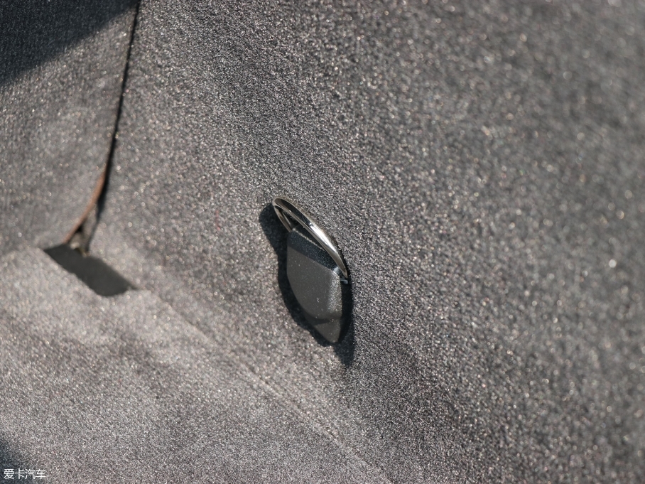 2018YGLC GLC 300 4MATIC Ӹ