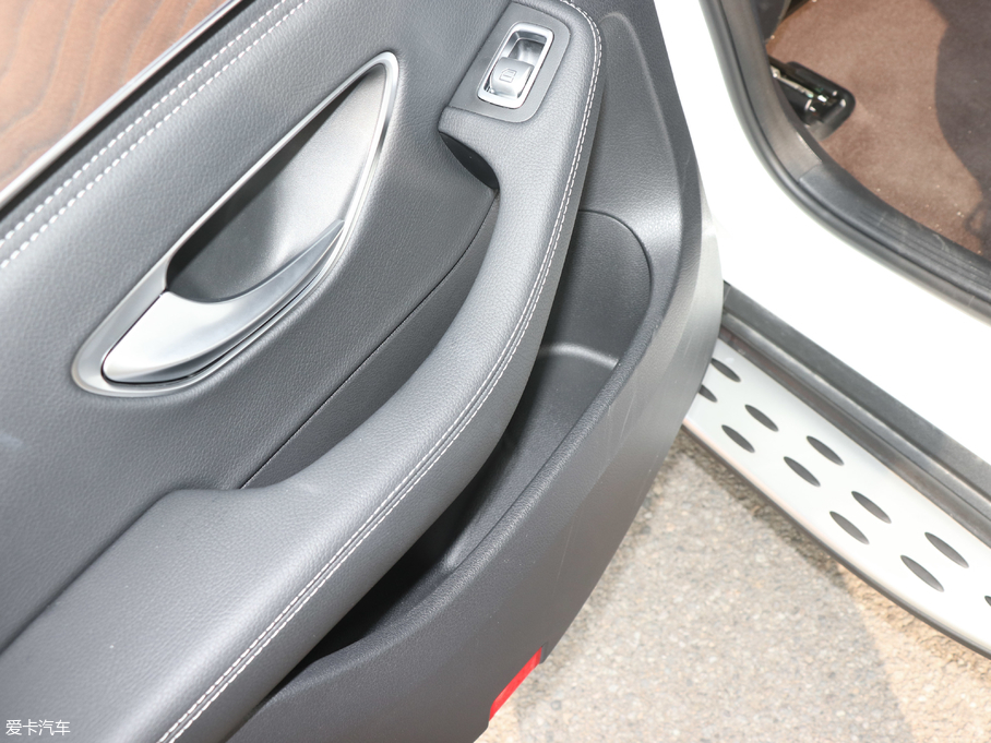 2018YGLC GLC 300 4MATIC Ӹ