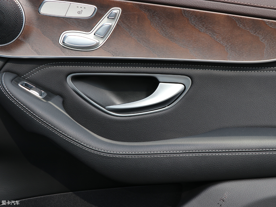 2018YGLC GLC 300 4MATIC Ӹ