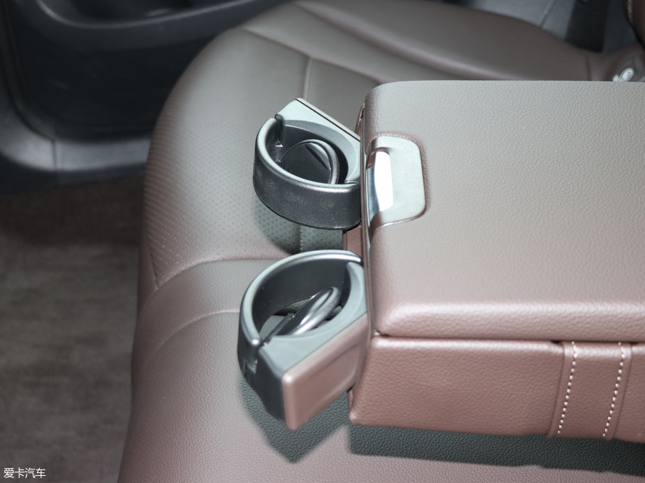 2018YGLC GLC 300 4MATIC Ӹ