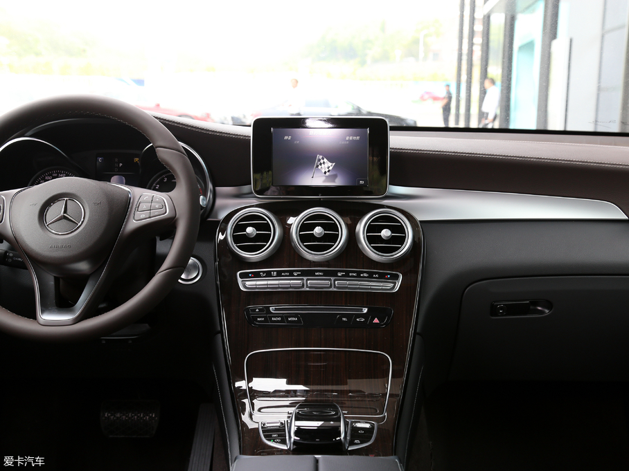 2018YGLC Ŀ GLC 260 4MATIC A