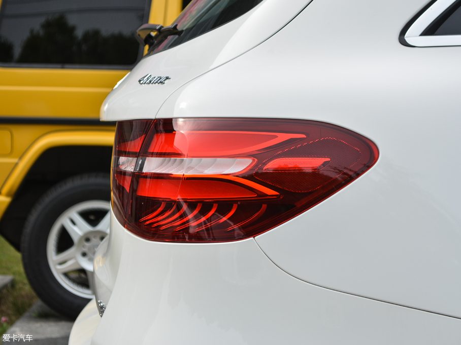 2018YGLC GLC 200 4MATIC