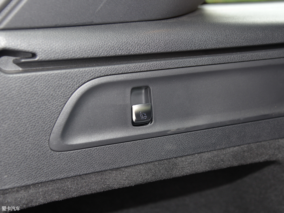 2018YGLC GLC 260 4MATIC A