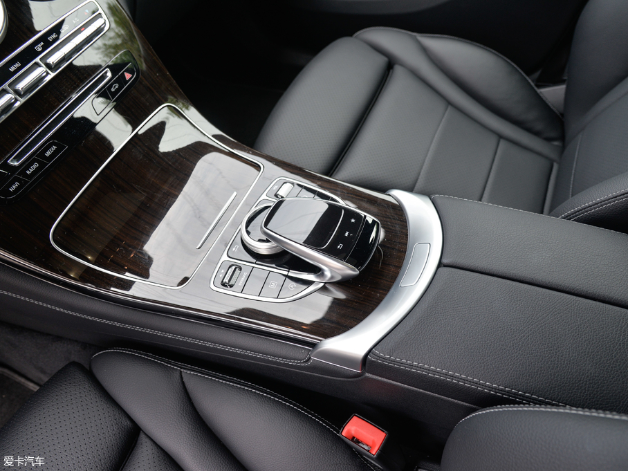 2018YGLC GLC 260 4MATIC A