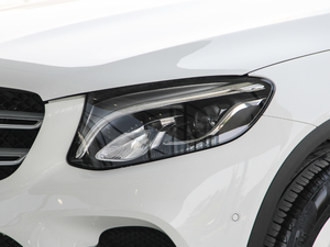 2018GLC 260 4MATIC A ^