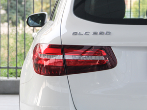 2018GLC 260 4MATIC A (x)(ji)^