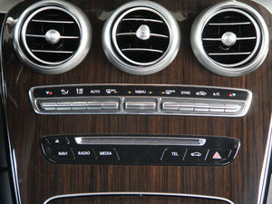 2018GLC 260 4MATIC A {{