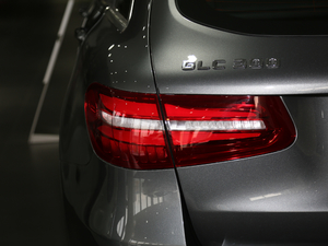 2018GLC 300 4MATIC A (ji)^