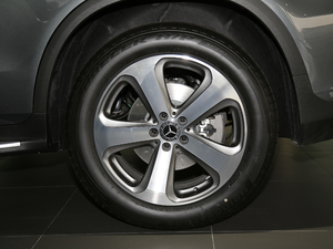 2018GLC 300 4MATIC A (ji)^