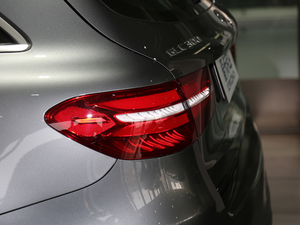 2018GLC 300 4MATIC A (ji)^