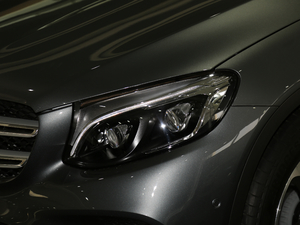 2018GLC 300 4MATIC A (ji)^