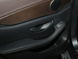 2018GLC 300 4MATIC A g