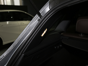 2018款GLC 300 4MATIC 豪华型 空间座椅