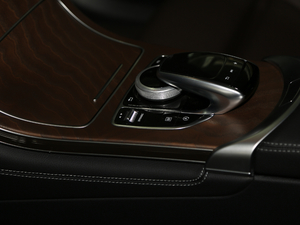 2018GLC 300 4MATIC A п؅^