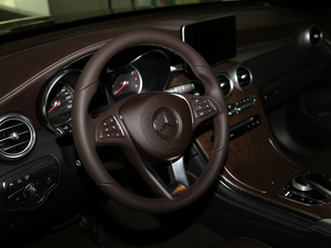 2018GLC 300 4MATIC A п؅^