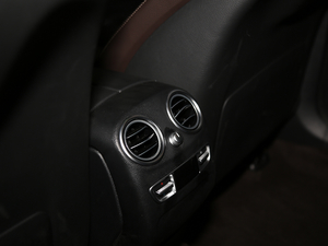 2018GLC 300 4MATIC A п؅^