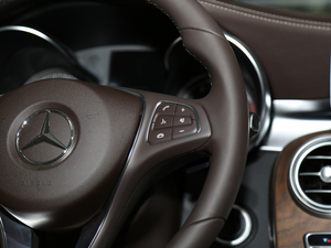 2018GLC 300 4MATIC A п؅^