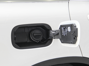 2018GLC 260 4MATIC Ӹ w