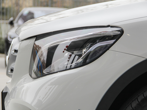 2018GLC 260 4MATIC Ӹ ^