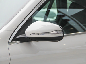 2018GLC 260 4MATIC Ӹ ^