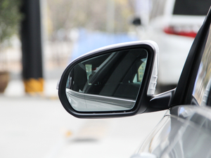 2018GLC 260 4MATIC Ӹ ^