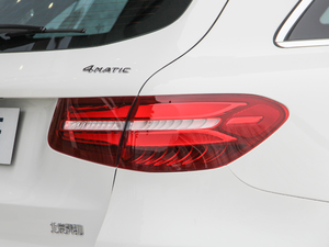 2018GLC 260 4MATIC Ӹ ^