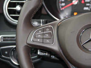 2018GLC 260 4MATIC Ӹ п؅^