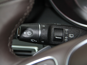 2018GLC 260 4MATIC Ӹ п؅^(q)