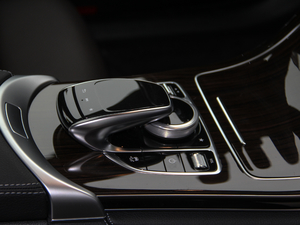 2018GLC 260 4MATIC Ӹ п؅^(q)