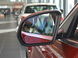 2018GLC 200 4MATIC ^