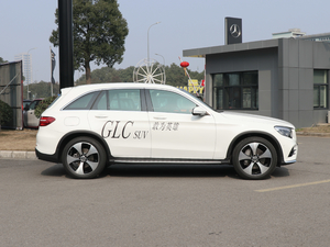 2018GLC 300 4MATIC (dng) w^