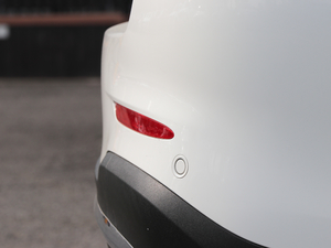 2018GLC 300 4MATIC Ӹ ^