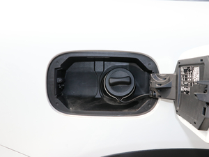 2018GLC 300 4MATIC Ӹ ^