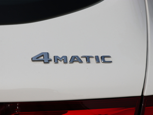 2018GLC 300 4MATIC Ӹ ^