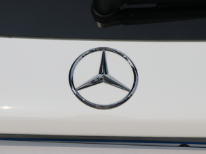 2018GLC 300 4MATIC Ӹ ^