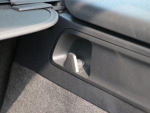 2018GLC 300 4MATIC Ӹ g