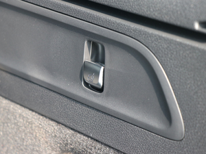 2018GLC 300 4MATIC Ӹ g