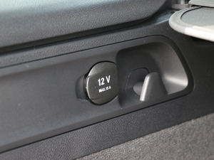 2018GLC 300 4MATIC Ӹ g