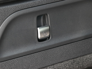 2018GLC 300 4MATIC Ӹ g