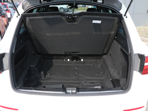 2018GLC 300 4MATIC Ӹ g