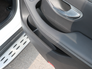 2018GLC 300 4MATIC Ӹ g