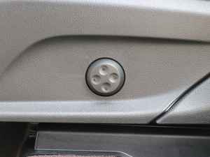 2018GLC 300 4MATIC Ӹ g