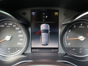 2018GLC 300 4MATIC Ӹ п؅^