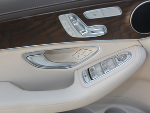 2018Ŀ GLC 300 4MATIC Ӹ g