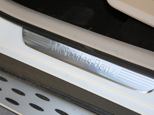 2018Ŀ GLC 300 4MATIC Ӹ g