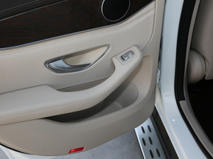 2018Ŀ GLC 300 4MATIC Ӹ g