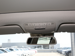 2018Ŀ GLC 300 4MATIC Ӹ g