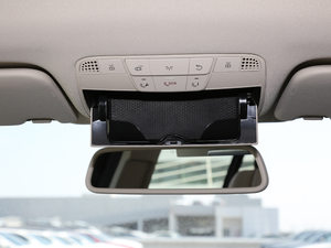 2018Ŀ GLC 300 4MATIC Ӹ g